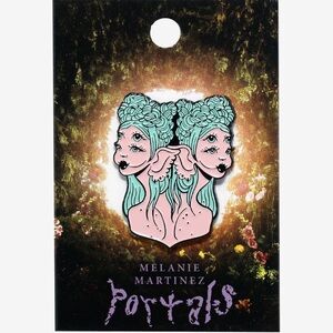 Melanie Martinez Portals Gemini Enamel Pin Hot Topic Crybaby‎ K-12